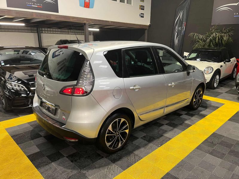 MAGNIFIQUE RENAULT SCENIC 3 BOSE 1.2 TCE 130CH ( CAMÉRA DE RECUL, BLUETOOTH, ÉCRAN MULTIMÉDIA )
