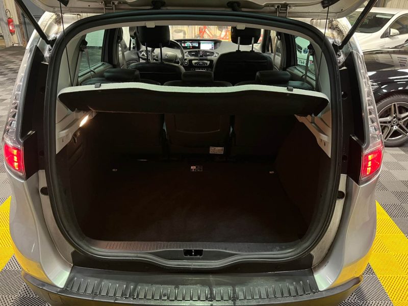 MAGNIFIQUE RENAULT SCENIC 3 BOSE 1.2 TCE 130CH ( CAMÉRA DE RECUL, BLUETOOTH, ÉCRAN MULTIMÉDIA )