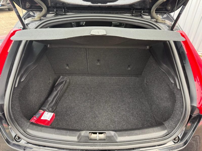 VOLVO V40 2.0D D3 15OCV R-DESIGN  BVA GARANTIE 12 MOIS