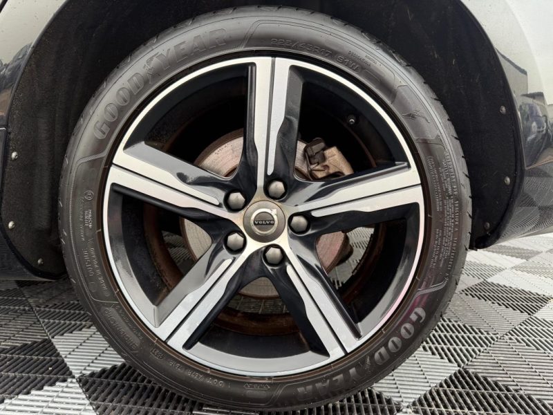 VOLVO V40 2.0D D3 15OCV R-DESIGN  BVA GARANTIE 12 MOIS