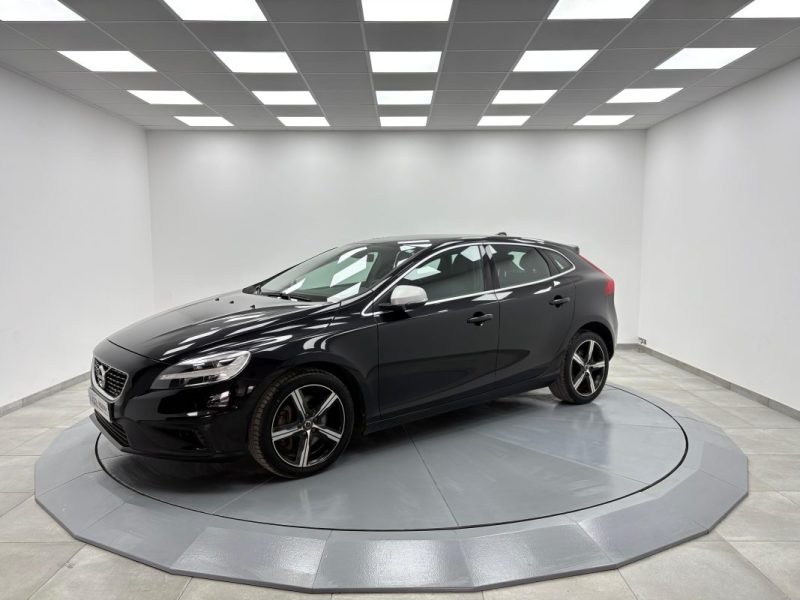 VOLVO V40 2.0D D3 15OCV R-DESIGN  BVA GARANTIE 12 MOIS