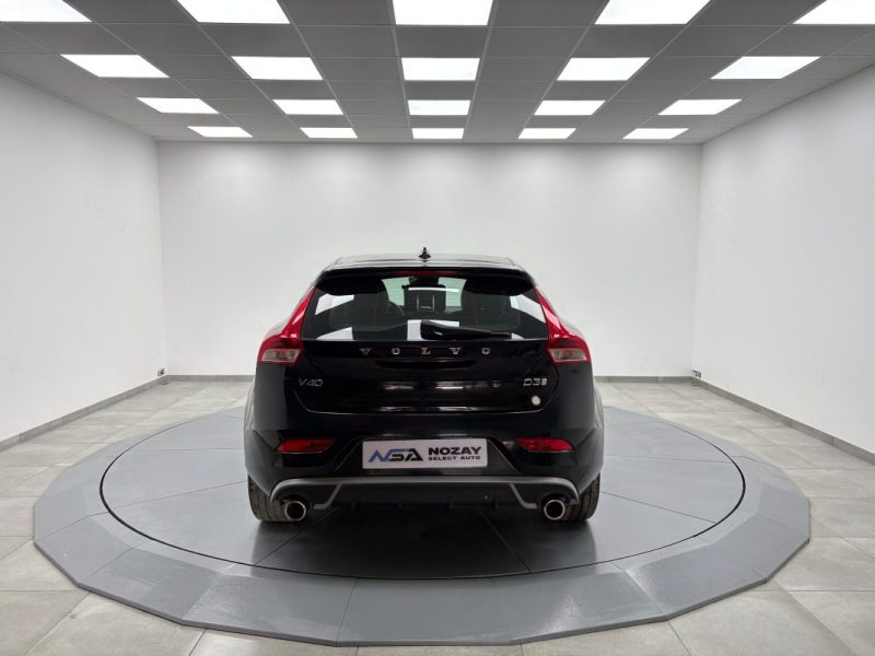 VOLVO V40 2.0D D3 15OCV R-DESIGN  BVA 