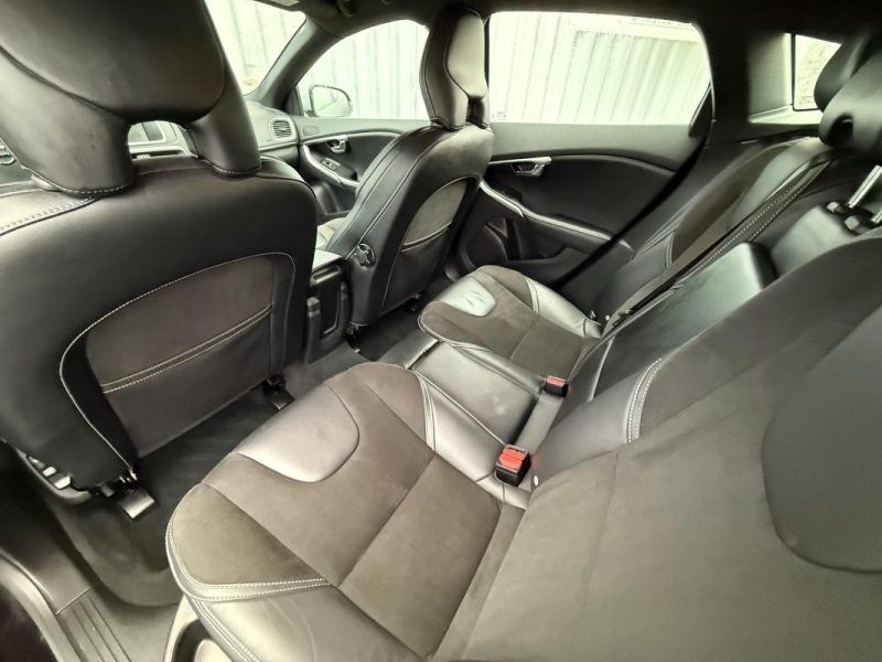 VOLVO V40 2.0D D3 15OCV R-DESIGN  BVA GARANTIE 12 MOIS