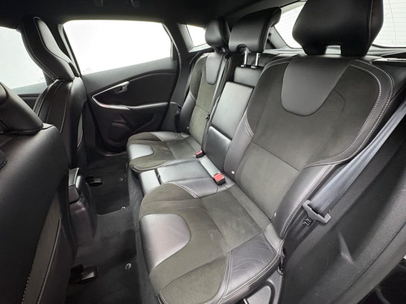 VOLVO V40 2.0D D3 15OCV R-DESIGN  BVA GARANTIE 12 MOIS