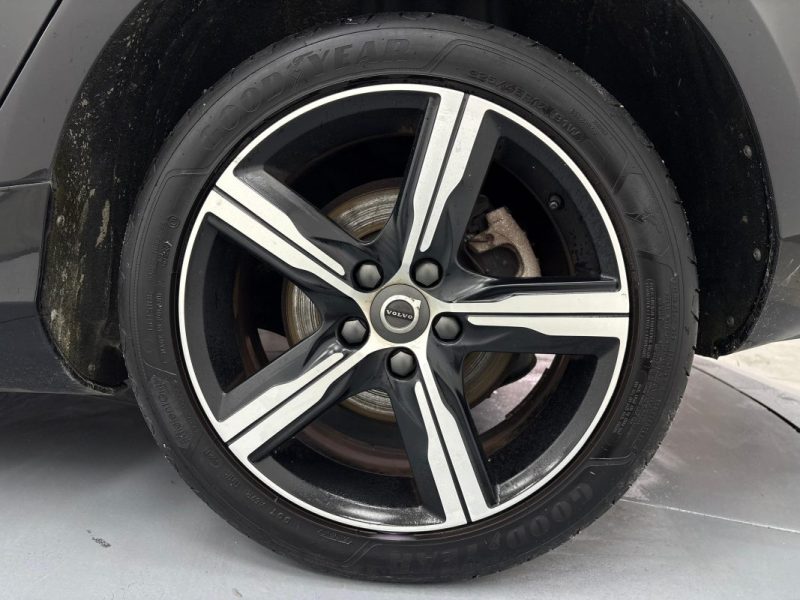 VOLVO V40 2.0D D3 15OCV R-DESIGN  BVA 