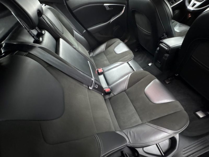 VOLVO V40 2.0D D3 15OCV R-DESIGN  BVA GARANTIE 12 MOIS