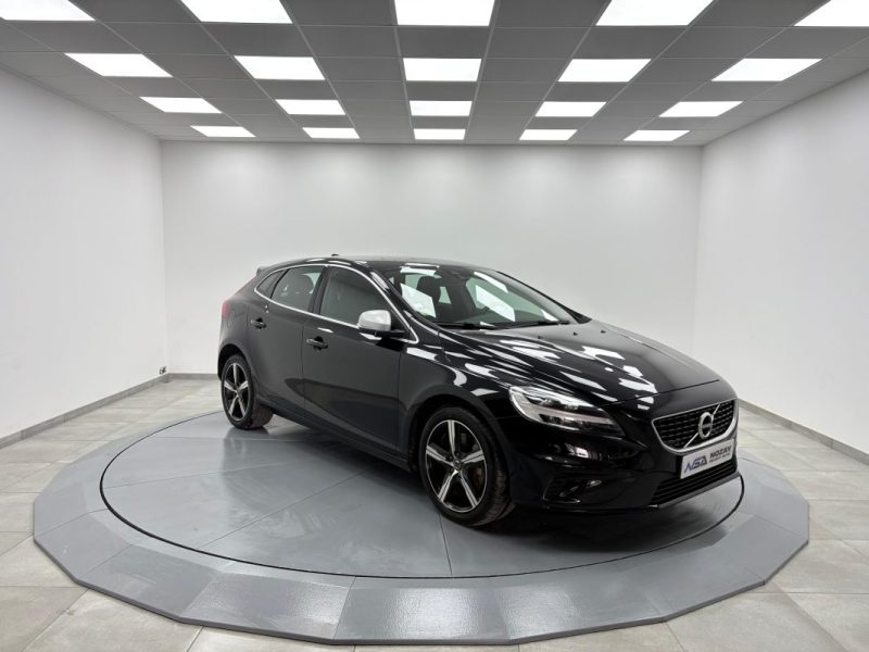 VOLVO V40 2.0D D3 15OCV R-DESIGN  BVA GARANTIE 12 MOIS