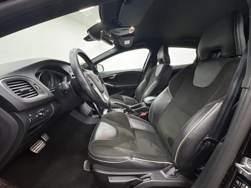 VOLVO V40 2.0D D3 15OCV R-DESIGN  BVA 