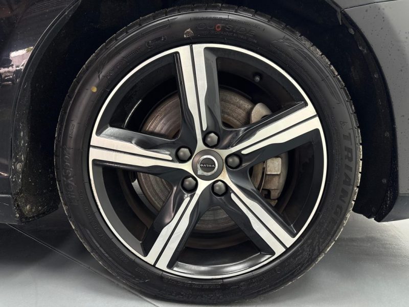 VOLVO V40 2.0D D3 15OCV R-DESIGN  BVA 