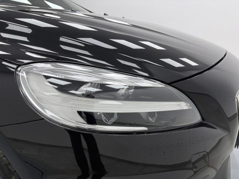VOLVO V40 2.0D D3 15OCV R-DESIGN  BVA 