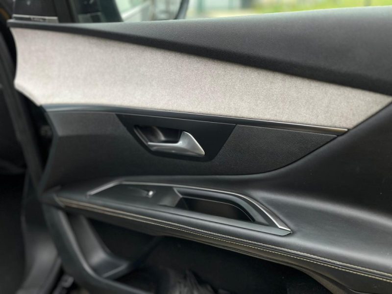 PEUGEOT 3008 • GT LINE • 2.0 BlueHDi 180 • EAT8 • FULL OPTIONS 