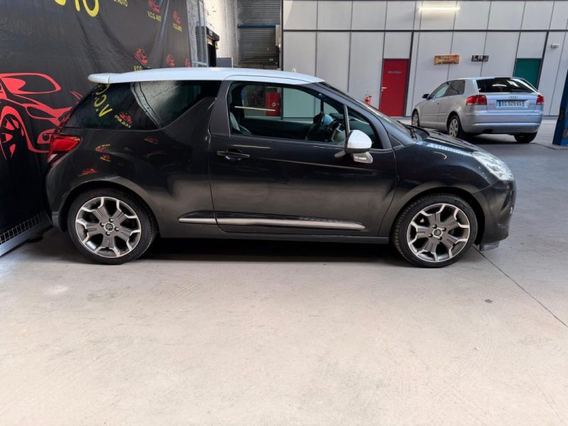 CITROEN DS3 1.6 e-HDi 110 Airdream Ultra Prestige 