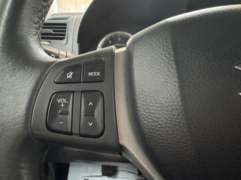 SUZUKI SWIFT 1.3 DDIS 75ch GLX 5 PORTES GARANTIE 6 MOIS HISTORIQUE COMPLET 🇨🇵 SUPER ETAT 219900kms