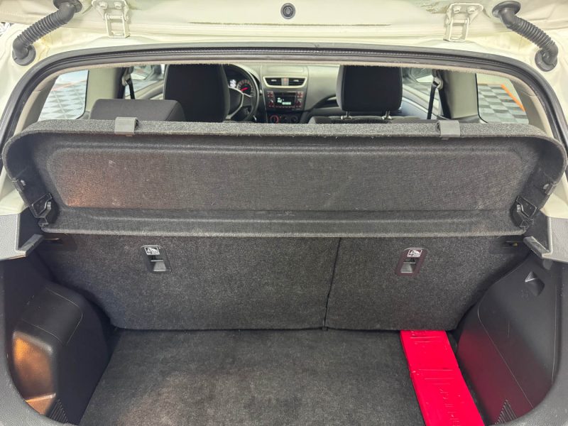 SUZUKI SWIFT 1.3 DDIS 75ch GLX 5 PORTES GARANTIE 6 MOIS HISTORIQUE COMPLET 🇨🇵 SUPER ETAT 219900kms