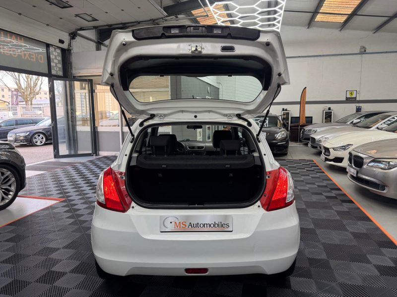 SUZUKI SWIFT 1.3 DDIS 75ch GLX 5 PORTES GARANTIE 6 MOIS HISTORIQUE COMPLET 🇨🇵 SUPER ETAT 219900kms
