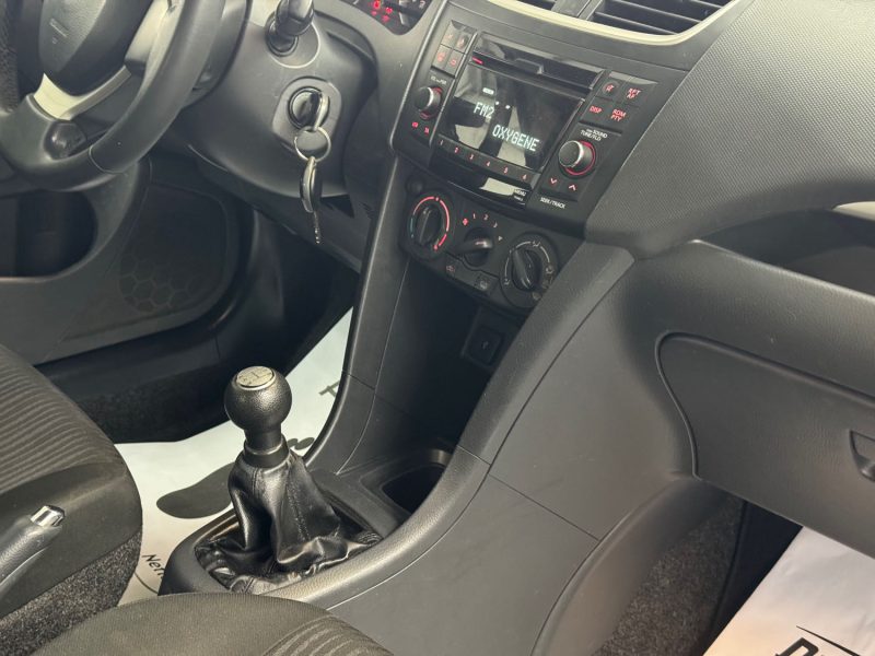 SUZUKI SWIFT 1.3 DDIS 75ch GLX 5 PORTES GARANTIE 6 MOIS HISTORIQUE COMPLET 🇨🇵 SUPER ETAT 219900kms