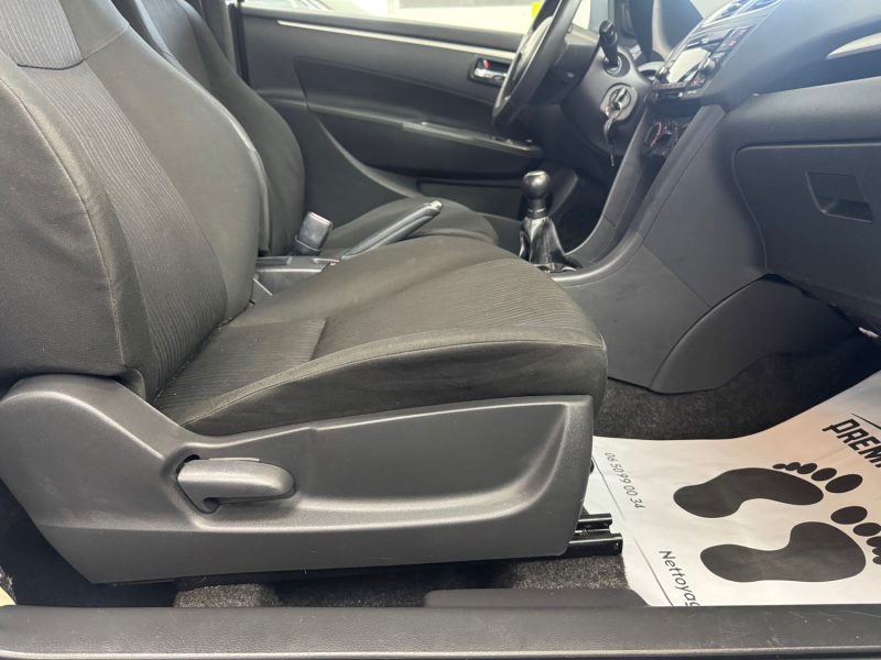 SUZUKI SWIFT 1.3 DDIS 75ch GLX 5 PORTES GARANTIE 6 MOIS HISTORIQUE COMPLET 🇨🇵 SUPER ETAT 219900kms