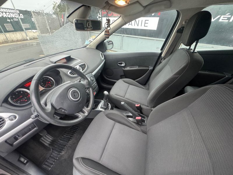 RENAULT CLIO 1.5 DCI 90 EXPRESSION CLIM 2012
