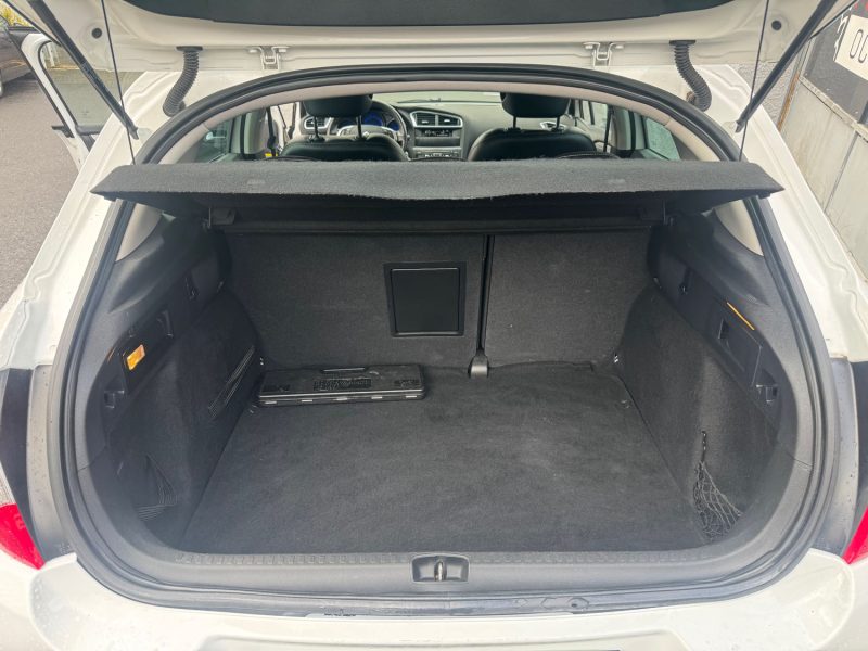 CITROEN C4 CITROËN  II (NC_) 1.6 VTI 120 (120CH) 2012