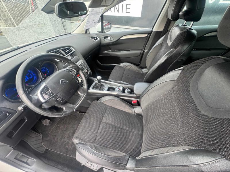 CITROEN C4 CITROËN  II (NC_) 1.6 VTI 120 (120CH) 2012