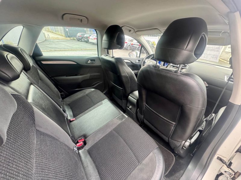 CITROEN C4 CITROËN  II (NC_) 1.6 VTI 120 (120CH) 2012