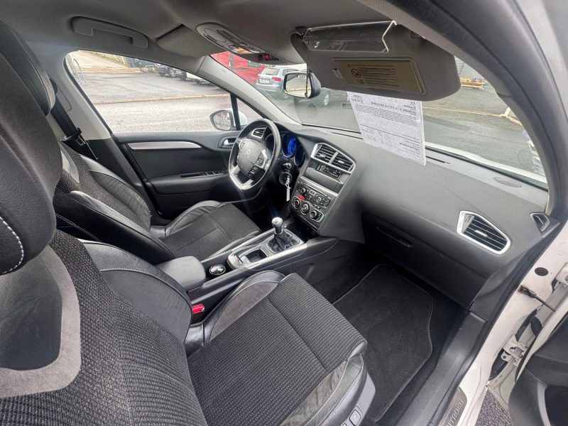 CITROEN C4 CITROËN  II (NC_) 1.6 VTI 120 (120CH) 2012