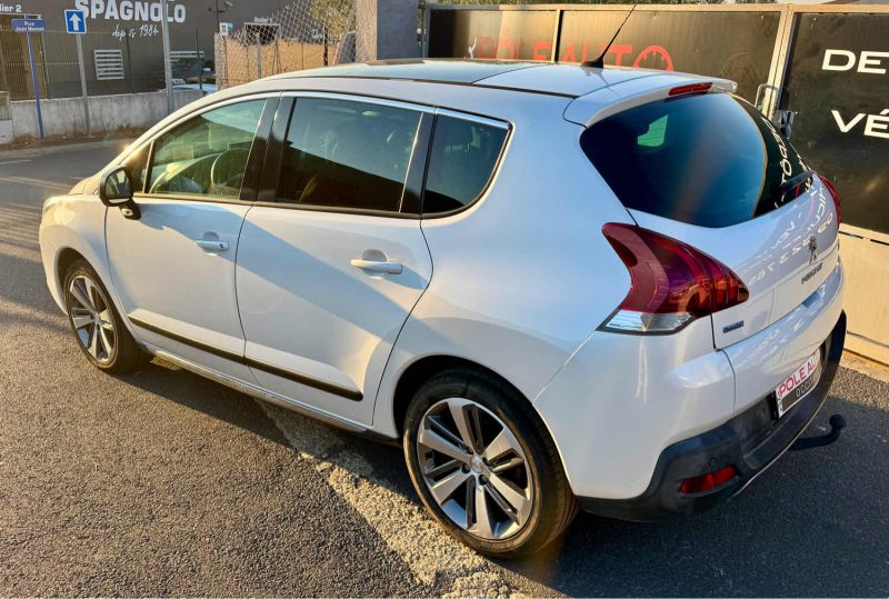 PEUGEOT 3008 1.6 BLUEHDI 120CH ALLURE S&S 2015