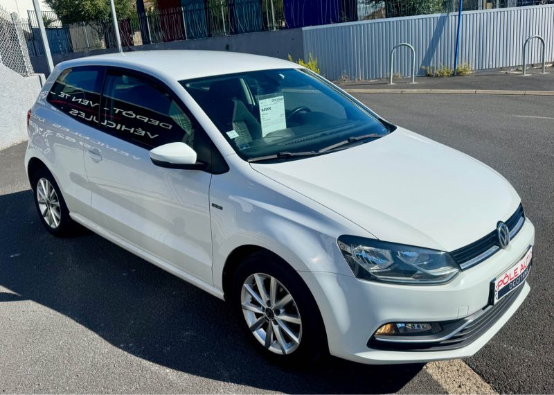 VOLKSWAGEN POLO 1.0 75CH LOUNGE 3P 2015