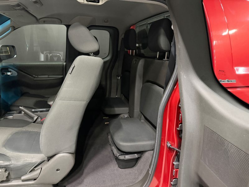 NISSAN NAVARA PICK-UP 2.5 DCI  KING CAB SE 4X4 2012