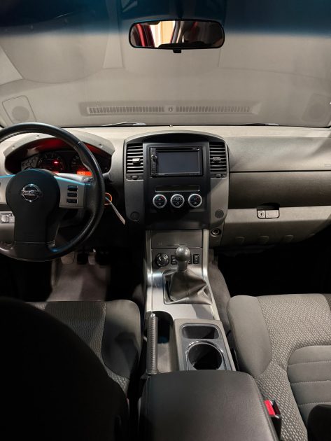 NISSAN NAVARA PICK-UP 2.5 DCI  KING CAB SE 4X4 2012
