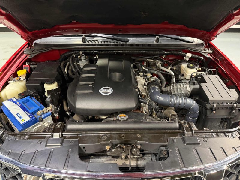 NISSAN NAVARA PICK-UP 2.5 DCI  KING CAB SE 4X4 2012