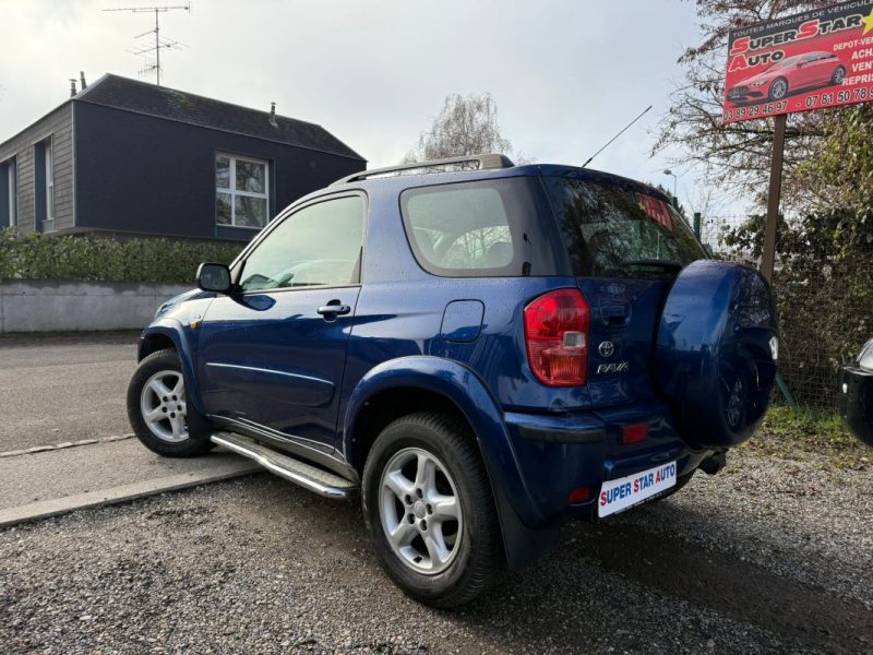TOYOTA RAV4 2.0D-4D VX  LINEA TERRA 1ère Main 2002