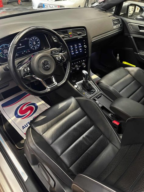 MAGNIFIQUE GOLF 7 GTE HYBRIDE DSG6 204 CH (SUIVI D’ENTRETIEN VW, APPLE CARPLAY, SIÈGES CHAUFFANTS)