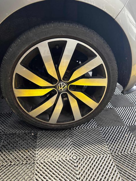 MAGNIFIQUE GOLF 7 GTE HYBRIDE DSG6 204 CH (SUIVI D’ENTRETIEN VW, APPLE CARPLAY, SIÈGES CHAUFFANTS)