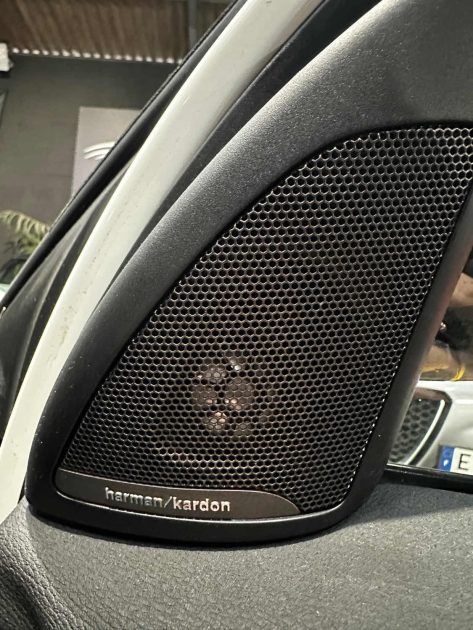 MAGNIFIQUE BMW X1 25i M SPORT X-DRIVE 231 CH (SUIVI D’ENTRETIEN BMW, 1ÈRE MAIN, TOIT OUVRANT, HK)