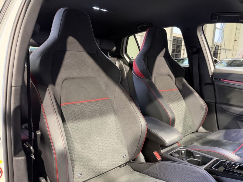 VOLKSWAGEN GOLF VIII 2.0 TSI 300CH GTI CLUBSPORT DSG7 DYNAUDIO / IQ LIGHT / SUIVI COMPLET VW 2023