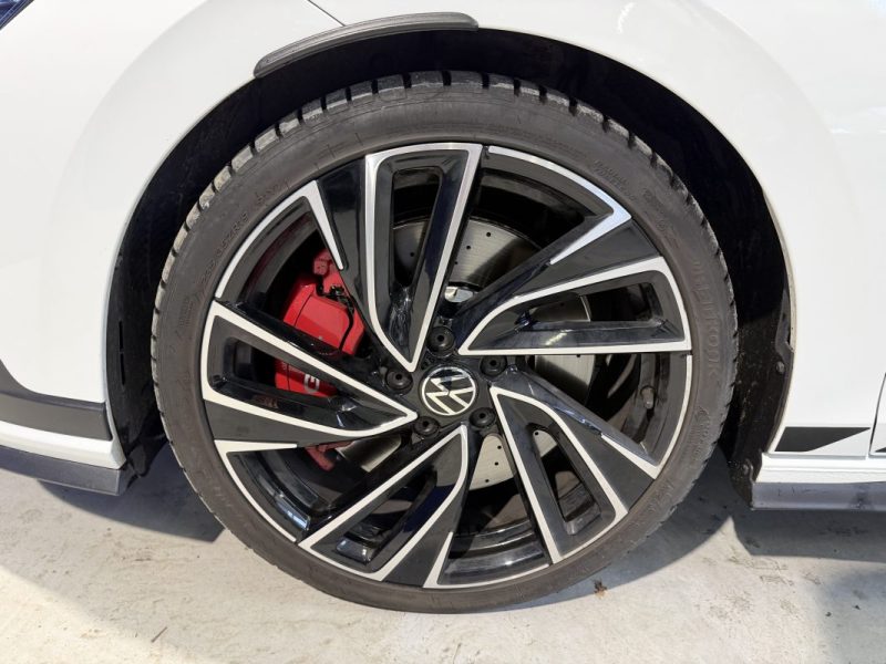 VOLKSWAGEN GOLF VIII 2.0 TSI 300CH GTI CLUBSPORT DSG7 DYNAUDIO / IQ LIGHT / SUIVI COMPLET VW 2023