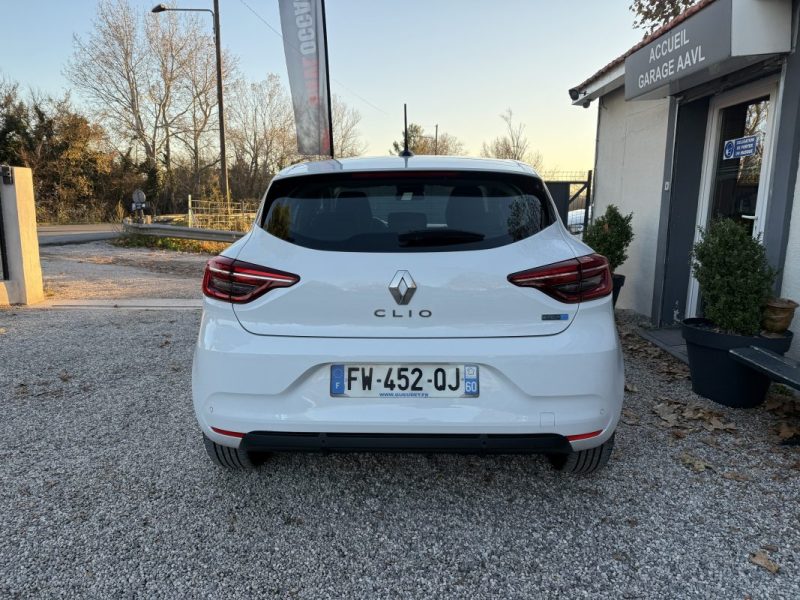 RENAULT CLIO V 1.6 E-TECH 140CH LIMITED -21 2021