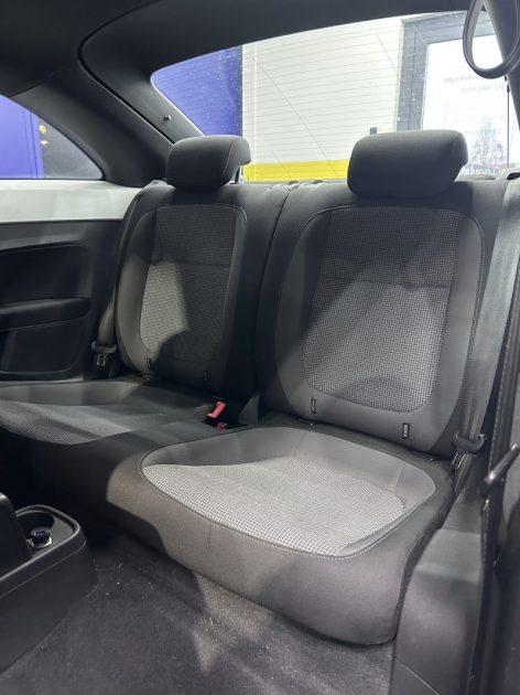 Volkswagen New Beetle 1.2 TSi 105ch |162 000 KM | 2015 | GPS | Climatisation automatique