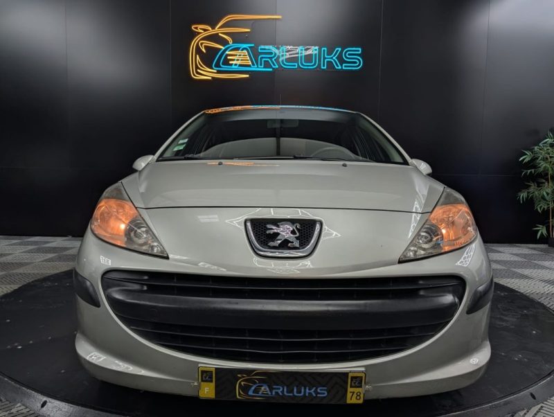 PEUGEOT 207 1.4 HDI 70cv EXECUTIVE 1ere main