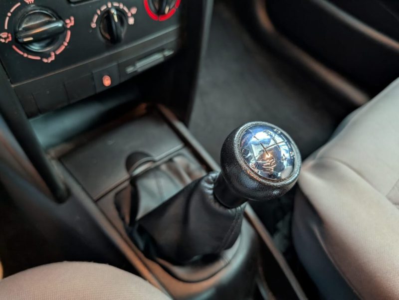 PEUGEOT 207 1.4 HDI 70cv EXECUTIVE 1ere main