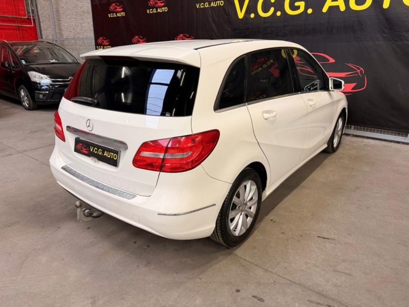 MERCEDES-BENZ CLASSE B 180 CDI 109 7G-DCT Design