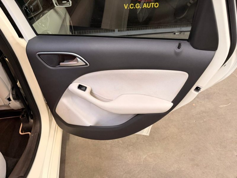 MERCEDES-BENZ CLASSE B 180 CDI 109 7G-DCT Design