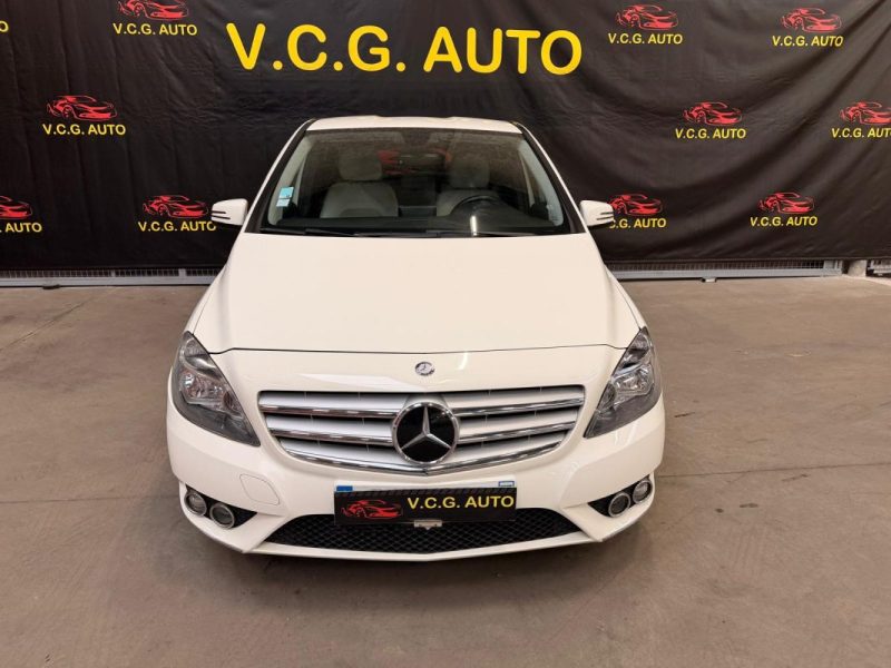 MERCEDES-BENZ CLASSE B 180 CDI 109 7G-DCT Design