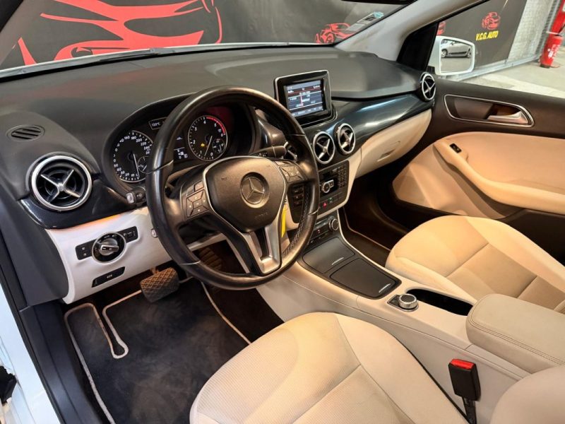 MERCEDES-BENZ CLASSE B 180 CDI 109 7G-DCT Design