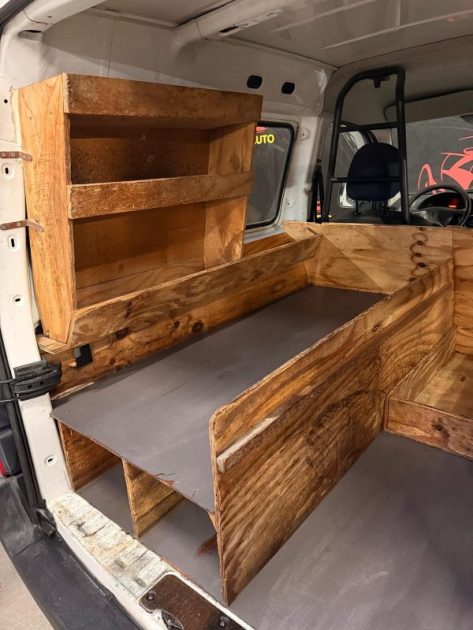 PEUGEOT PARTNER 1.6 HDi 75 Confort 