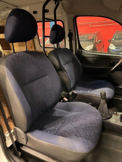 PEUGEOT PARTNER 1.6 HDi 75 Confort 