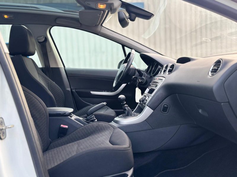 PEUGEOT 308 SW SW 2.0 HDI 140 PREMIUM 2010