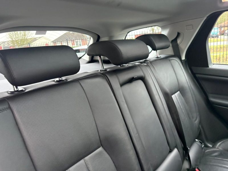  Land Rover Discovery Sport 2.0 TD4 180 Ch/ Toit Panoramique/ Caméra de recul/ Sièges chauffants