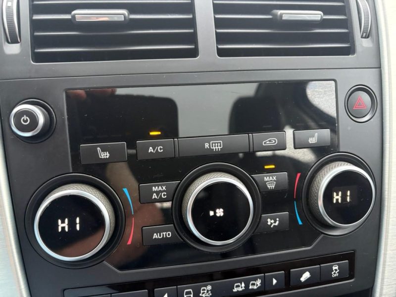  Land Rover Discovery Sport 2.0 TD4 180 Ch/ Toit Panoramique/ Caméra de recul/ Sièges chauffants